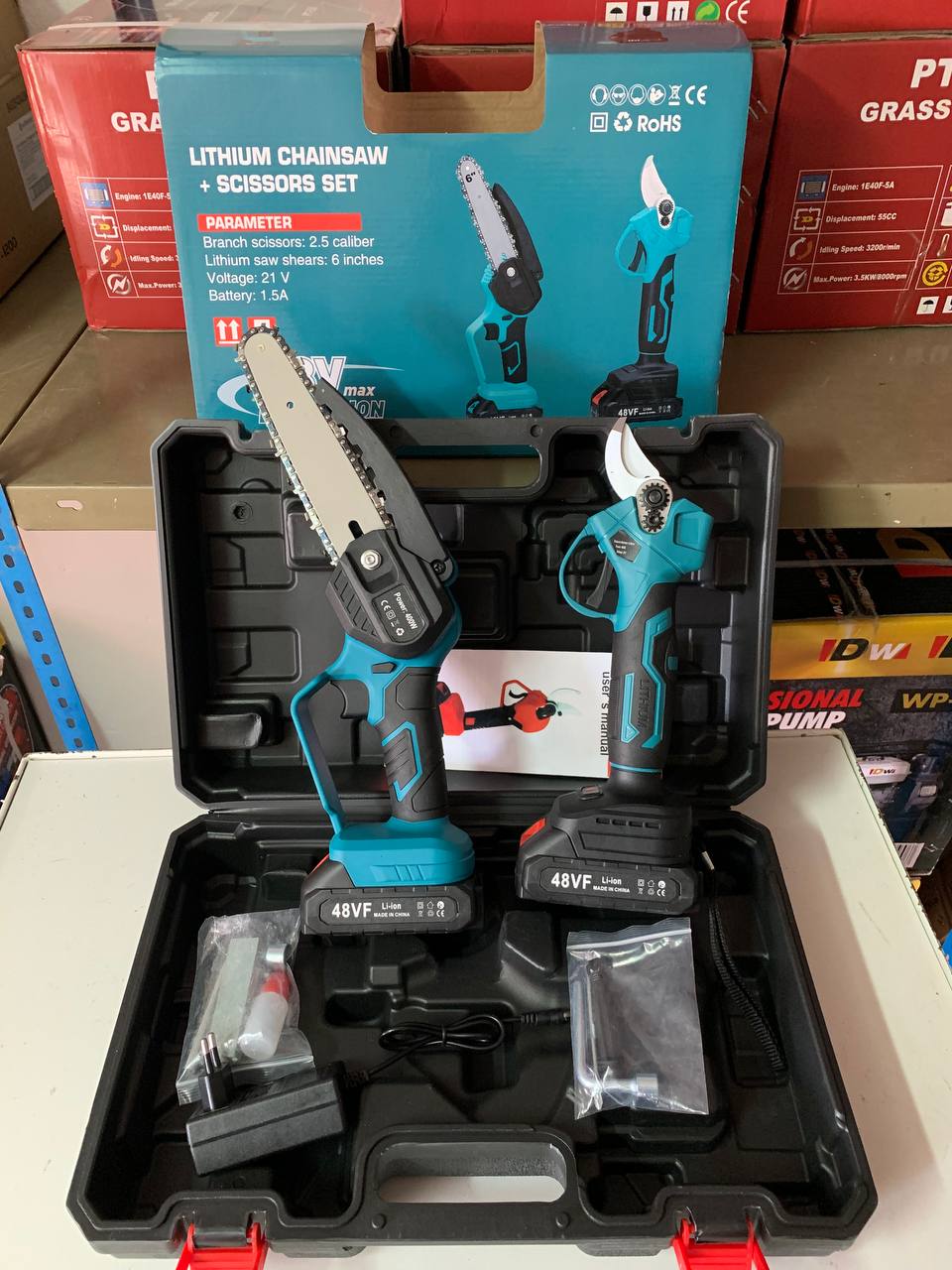 Conjunto Serra 6" + Tesoura de Poda c/2 Baterias - Garantia de 3 Anos  na Tools Portugal - Apenas 79.90€! Compra agora na Tools Portugal