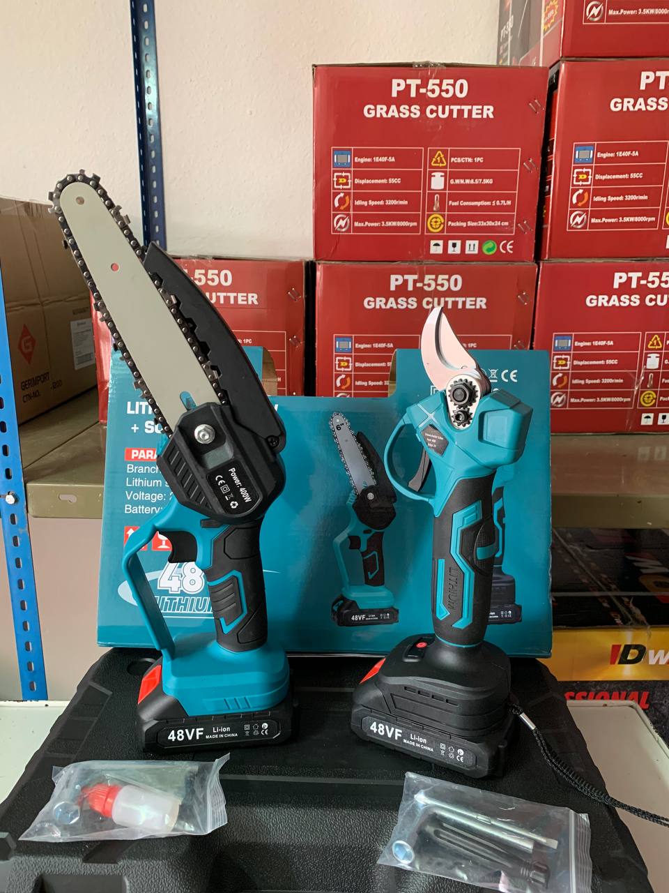 Conjunto Serra 6" + Tesoura de Poda c/2 Baterias - Garantia de 3 Anos  na Tools Portugal - Apenas 79.90€! Compra agora na Tools Portugal