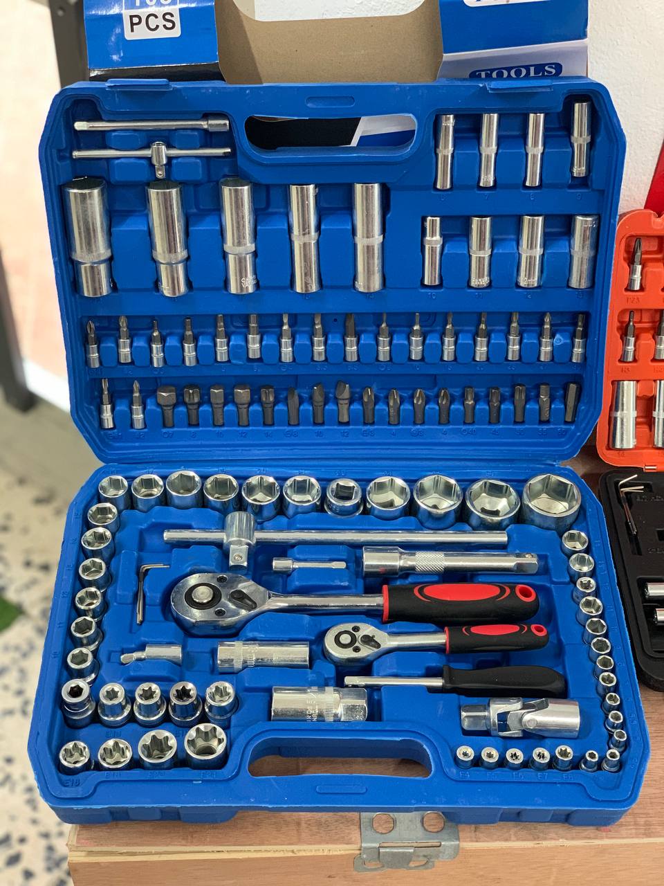 Mala Ferramentas 108 peças - Garantia de 3 Anos  na Tools Portugal - Apenas 49.90€! Compra agora na Tools Portugal