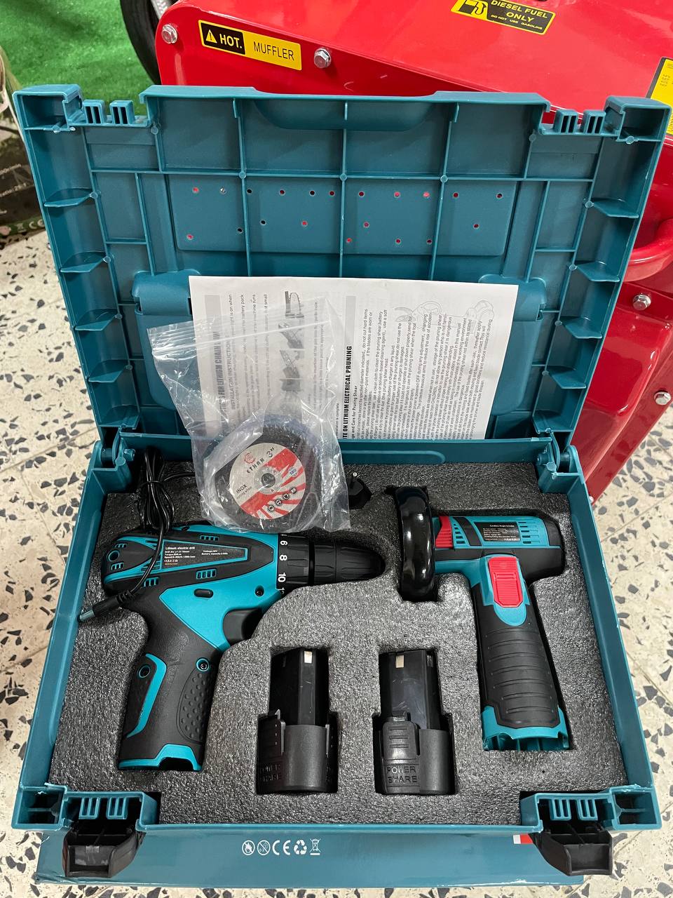 Mini Rebarbadora + Aparafusadora c/2x Baterias - Garantia de 3 Anos  na Tools Portugal - Apenas 67.90€! Compra agora na Tools Portugal