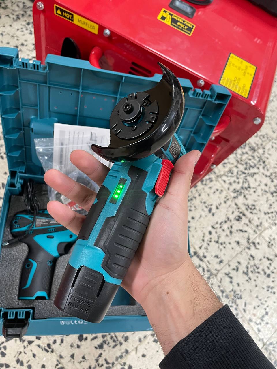 Mini Rebarbadora + Aparafusadora c/2x Baterias - Garantia de 3 Anos  na Tools Portugal - Apenas 67.90€! Compra agora na Tools Portugal