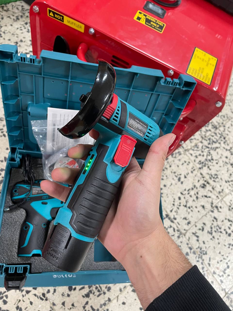 Mini Rebarbadora + Aparafusadora c/2x Baterias - Garantia de 3 Anos  na Tools Portugal - Apenas 67.90€! Compra agora na Tools Portugal